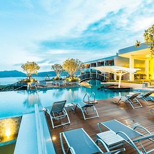 Crest Resort & Pool Villas - Sha Extra Plus